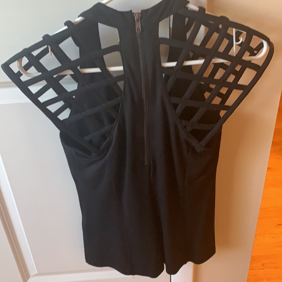 Top - Picture 2 of 2